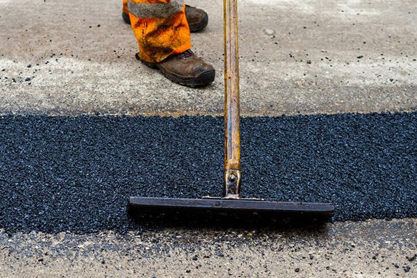 asphalt patch repair by stripe it seal it keene nh