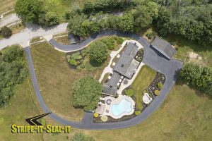 stripe-it-seal-it cm Minkler Keene NH Sealcoating Parking Lots and Driveways